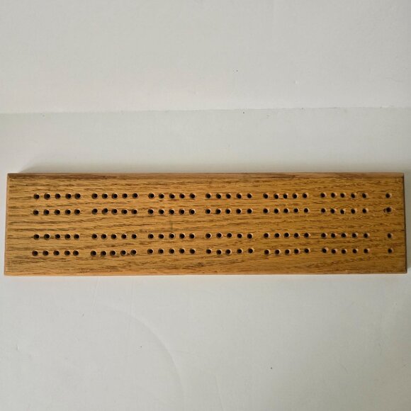 Handmade Oak Wooden Cribbage Board Game With 4 Red Pegs - Picture 5 of 16